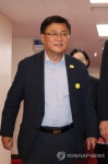 국무회의 참석하는 김성환 장관