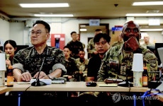 김명수 합참의장·주한미군사령관, 연정사 방문
