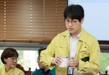 수석·보좌관 회의 참석하는 하정우 AI미래기획수석