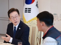 이재명 대통령, 양대노총 위원장 오찬 간담회 발언
