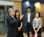 행당중학교 방문한 정근식 서울시교육감