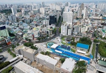 금남로 옆에 세워진 양궁 경기장