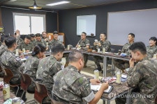 김규하 육군참모총장, 제5보병사단 방문