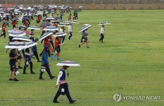 우산 가득 양궁장