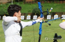개인전 돌입한 김제덕