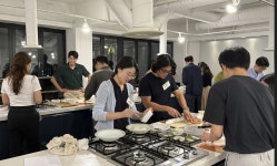 혼밥 대신 밥상 동행, 글로벌 경제·협력 기관 뭉쳤다