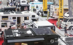 다양한 캠핑카가 한자리에