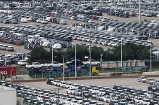 수출 기다리는 자동차