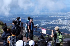 무등산서 바라본 광주 도심