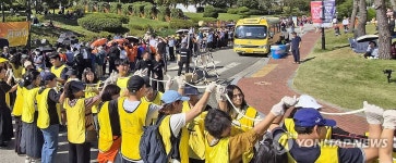 임실서 즐기는 치즈 늘리기 체험