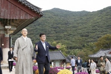 범어사 방문한 김성환 장관