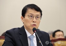 의원 질의 답변하는 최원호 원안위원장