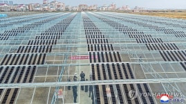 김정은, 신의주 온실농장 시찰