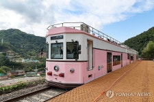 철도 폐선 힘차게 달리는 원주 반곡·금대 관광열차