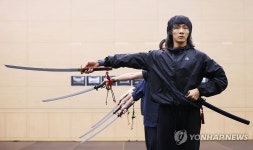 무용수 기무간의 전통춤