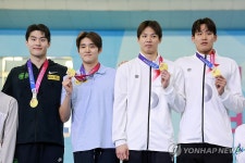 [전국체전] 자유형 김영범·접영 양재훈·평영 최동열, 수영 신기록 행진(종합)