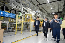 김성환 장관, 광주글로벌모터스 현장 방문