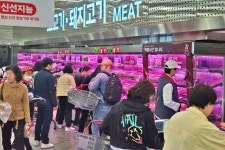 한우·킹크랩 반값에…롯데마트·슈퍼, 쇼핑축제 땡큐절