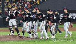 7-4로 역전 승리한 LG