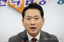 발언하는 장동혁 대표