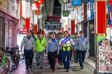 [동정] 김종철 경남경찰청장, 외국인거리 순찰하고 다문화치안센터 방문