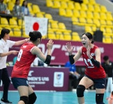 '손서연 34점 폭발' U-16 여자배구, 일본에 역전승으로 결승행