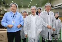 원주 로컬푸드 현장 점검하는 김민석 국무총리