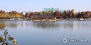 체류형 문화공원으로 진화 중인 전주 덕진공원
