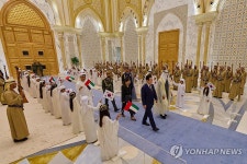 이재명 대통령, UAE 공식 환영식 입장