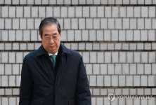 법정 향하는 한덕수 전 국무총리