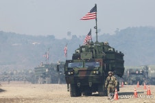 부교 구축 준비하는 미2사단 교량중대