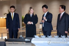 (주)현대그린푸드 HD현대글로벌R&D센터 | 캐나다 산업부 장관, HD현대 글로벌R&D센터 방문
