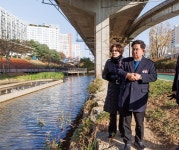 물길 따라 걷는 즐거움…마포구 성산천 탈바꿈