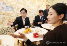김민재 차관, 김제시 귀농귀촌 로컬재생 공간 방문
