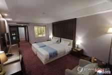 북, 백두산 인근 삼지연에 호텔 준공…김정은 관광 대표도시로