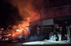 인제 황태 가공공장과 영월 주택서 화재…2명 부상