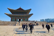 이재명 대통령, 경복궁 산책