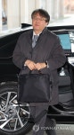 출근하는 '정교유착' 검경 합수본 김태훈 본부장