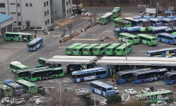 버스공영차고지 주차되어 있는 시내버스들