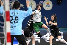 류은희 5골…부산시설공단, 광주도시공사 꺾고 핸드볼리그 3연승