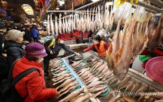 붐비는 부전시장