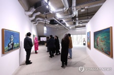 1만일 동안 사비나미술관과 동행한 작가들의 작품들