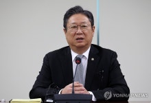 與 지선 전략공관위원장에 황희…국회의원 재보선 공천도 논의