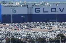 평택항에 세워져 있는 수출용 자동차