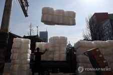 비닐 대란 우려 확산