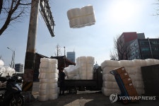 비닐 대란 우려 확산