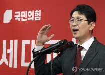 경선 출사표 던지는 주진우