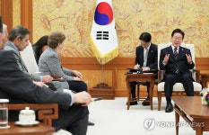이재명 대통령, 미국 상원의원단 접견