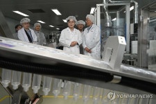 보건, 의료 제품 생산업체 찾은 산업장관