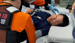 12일 단식 안호영, 병원 긴급 이송